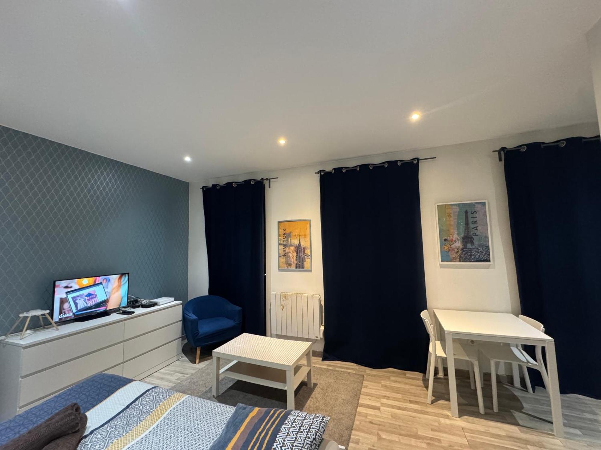 Appartement Proche Centre Ville, Gare Et Autoroute Melun Exteriér fotografie
