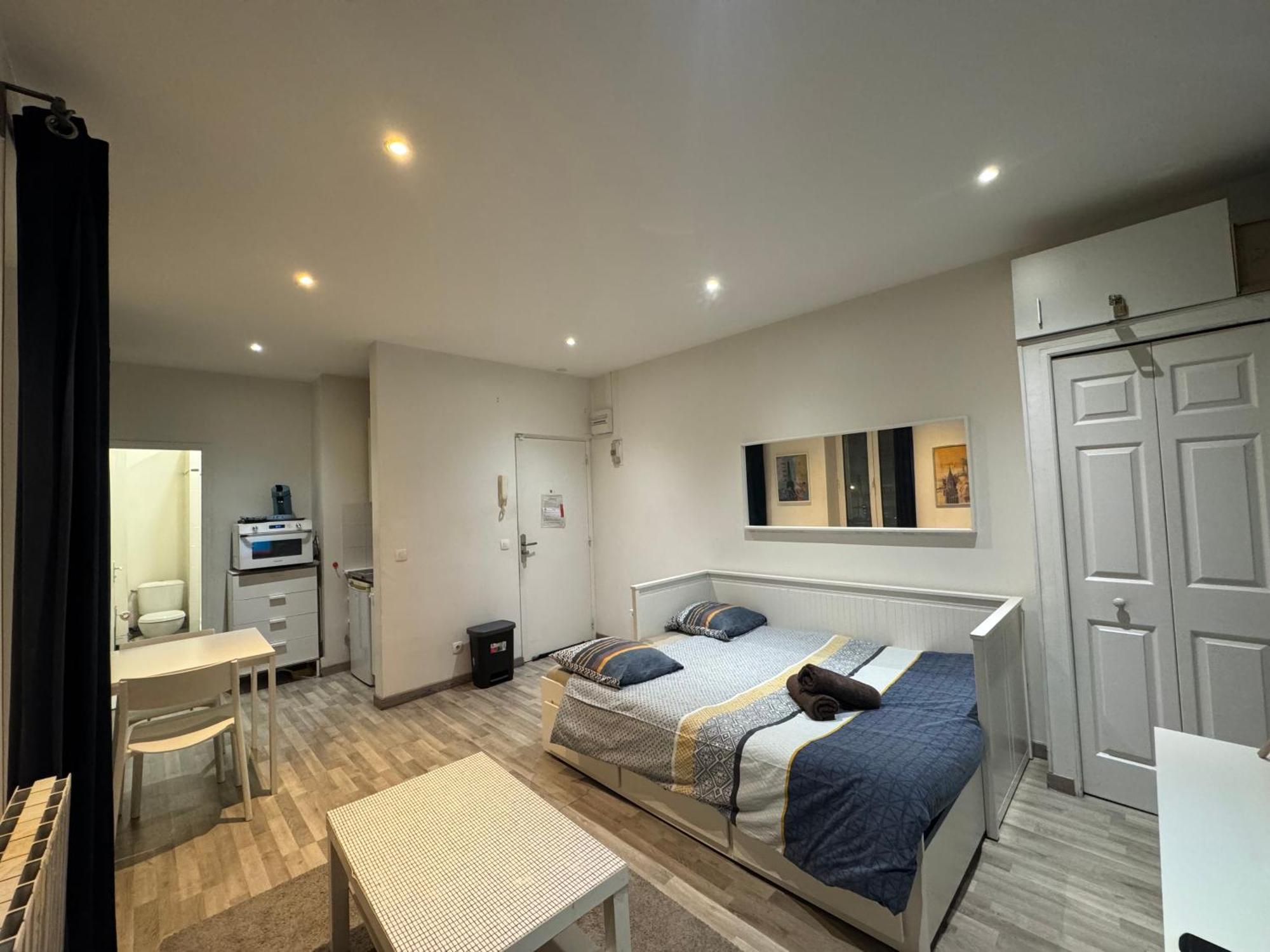 Appartement Proche Centre Ville, Gare Et Autoroute Melun Exteriér fotografie