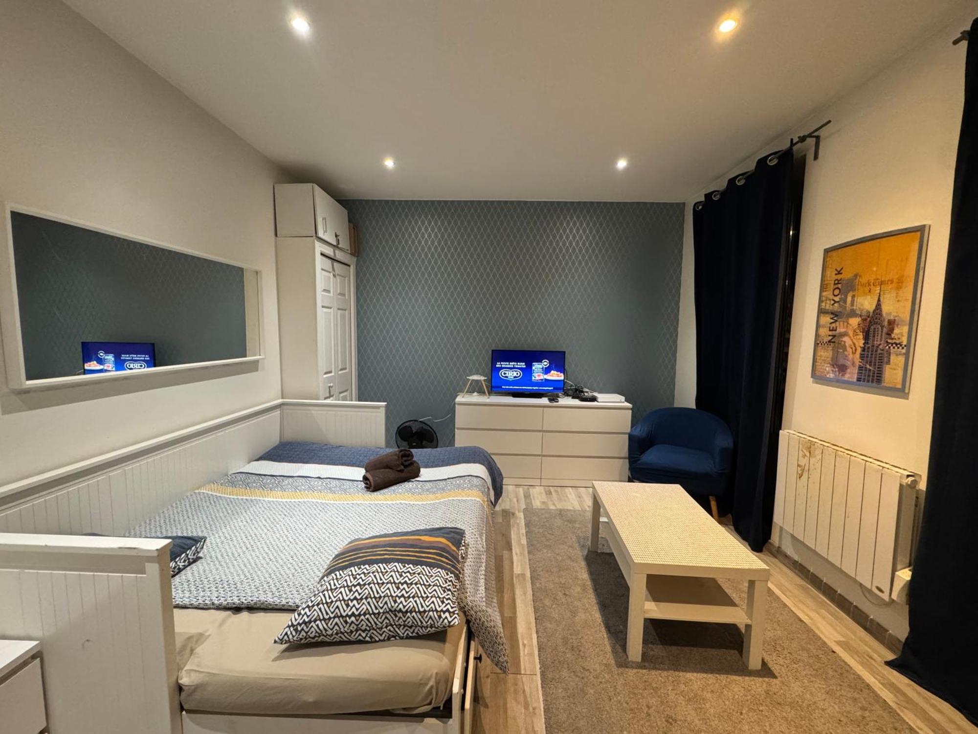 Appartement Proche Centre Ville, Gare Et Autoroute Melun Exteriér fotografie